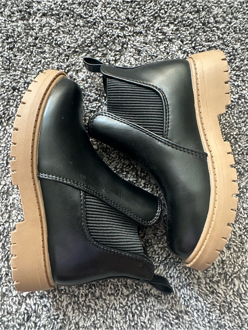 Old Navy Girls Black Chelsea Boots with Tan Lug Sole Size 10 Toddler
